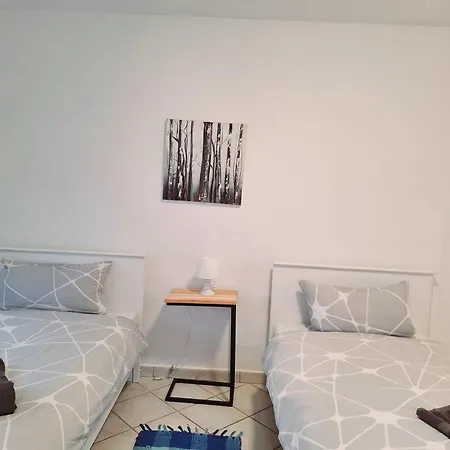 Erdgeschoss 2 Lejlighed