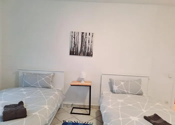 Erdgeschoss 2 Apartment
