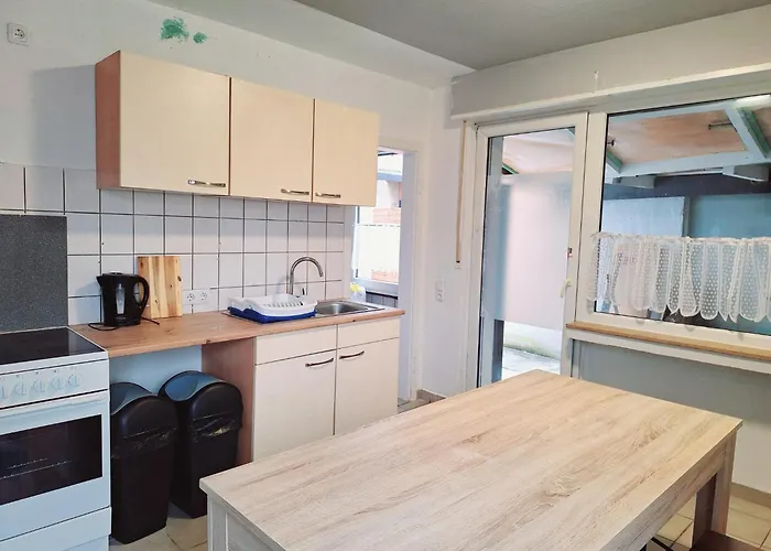 Lejlighed Erdgeschoss 2 *